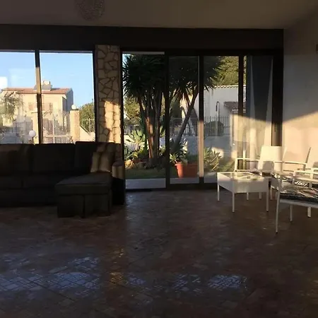 Charming In With Private Pool Fontane Bianche