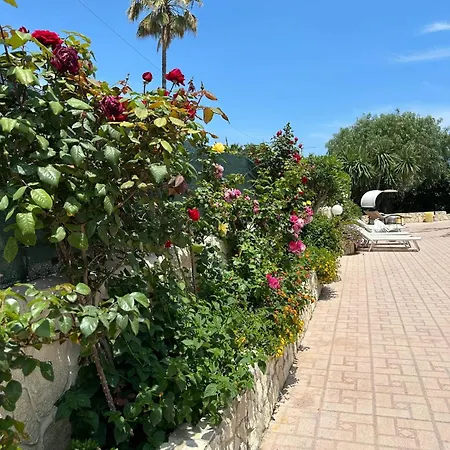 Charming In With Private Pool Βίλα *