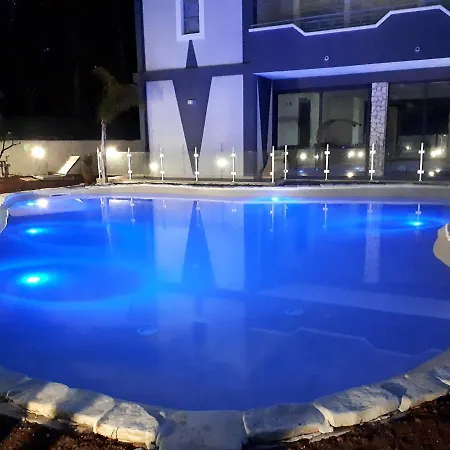 Charming In With Private Pool Villa *