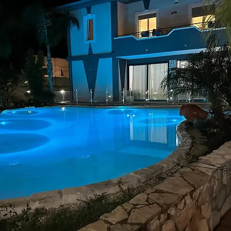 Villa Charming In With Private Pool Fontane Bianche