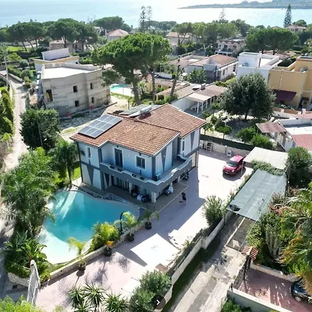 Charming In With Private Pool *