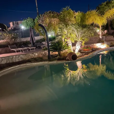 Charming In With Private Pool *